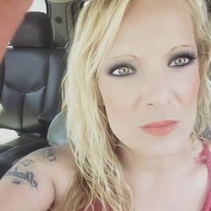 Meet your Posher, Becca